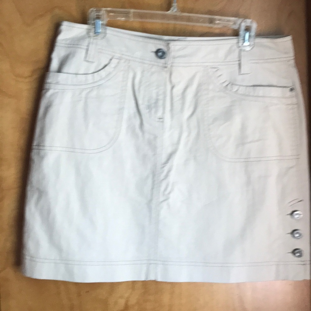 Tan skirt, size 10